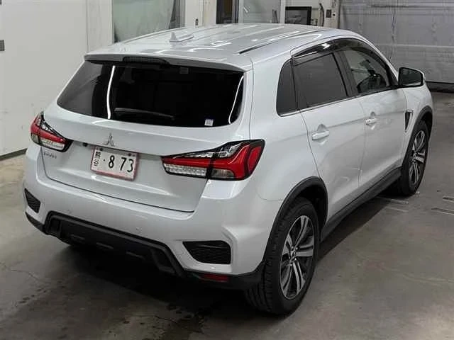MITSUBISHI RVR